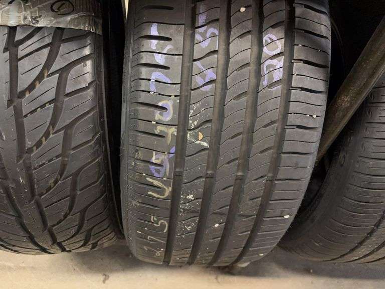 (2) tires like new - 275/45/20 ? and 245/45/19