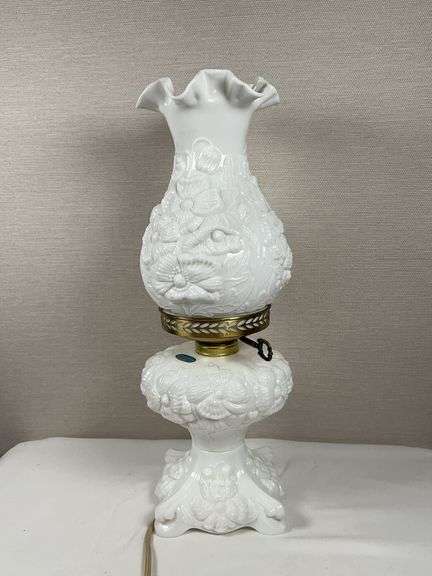 FENTON GONE WITH THE WIND POPPY LAMP