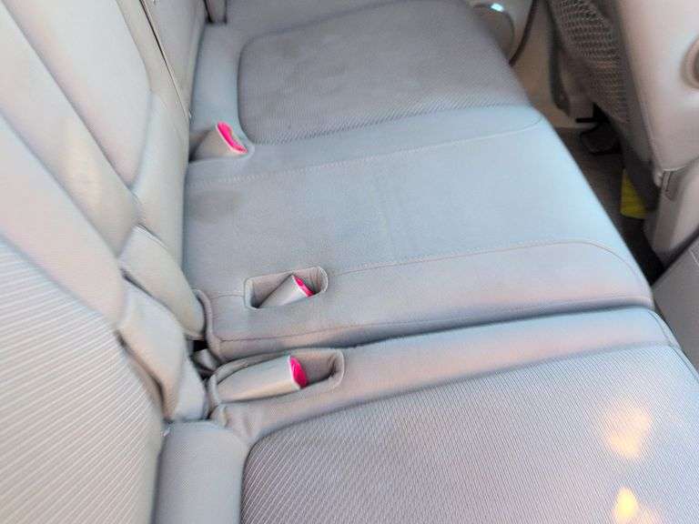 2008 Saturn Vue SW - showing 125,456 miles - runs good