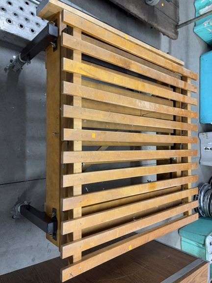 Large moving table - see photos