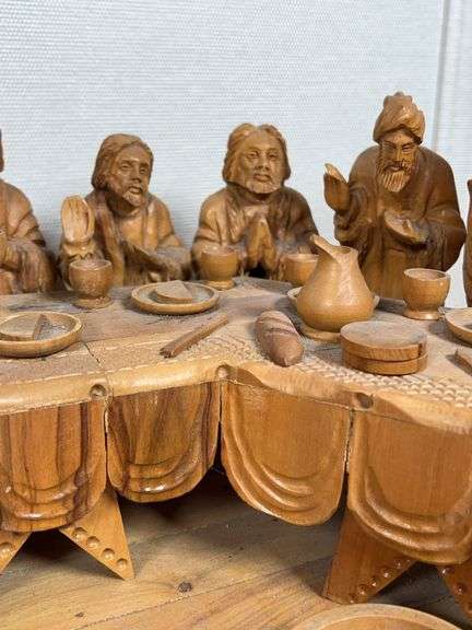 EXQUISITE HAND CARVED LAST SUPPER