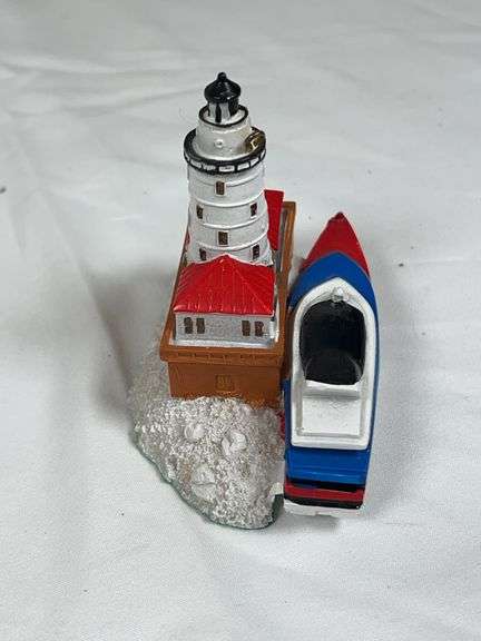 DECORATIVE LIGHTHOUSES