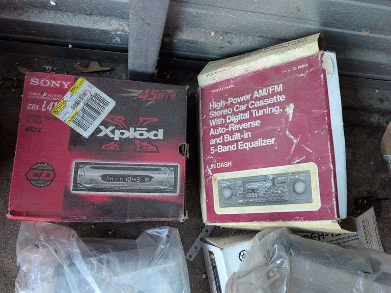 (5) car radios -JVC, Realistic, Pioneer and more