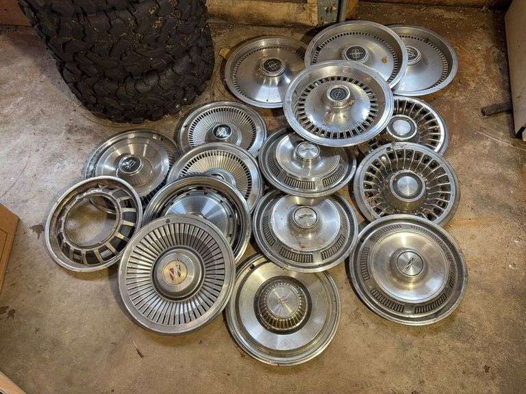 15+ hubcaps - see photos - Thunderbird, Rambler, Buick, and more
