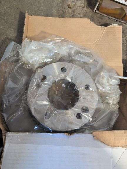 (2) brake rotors, hardware organizer, and splash guards