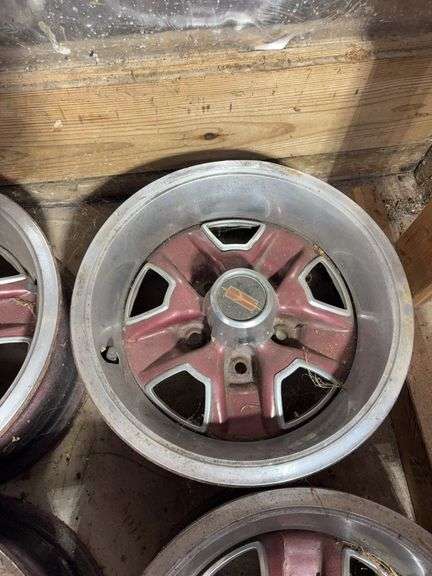 (4) 14" Oldsmobile wheel rims - see photos
