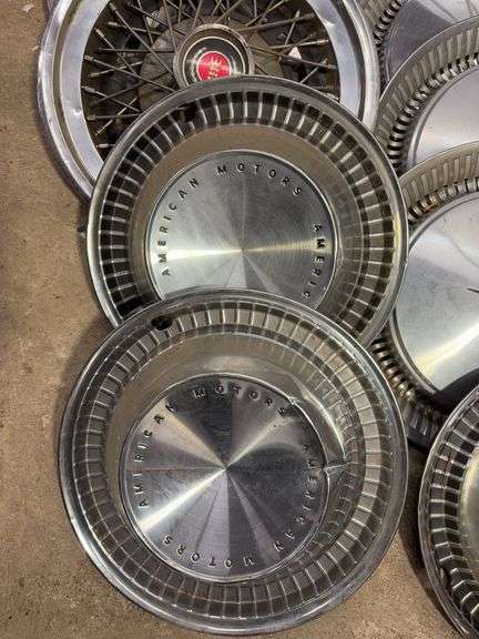 15+ hubcaps - see photos - Dodge, Oldsmobile, and more
