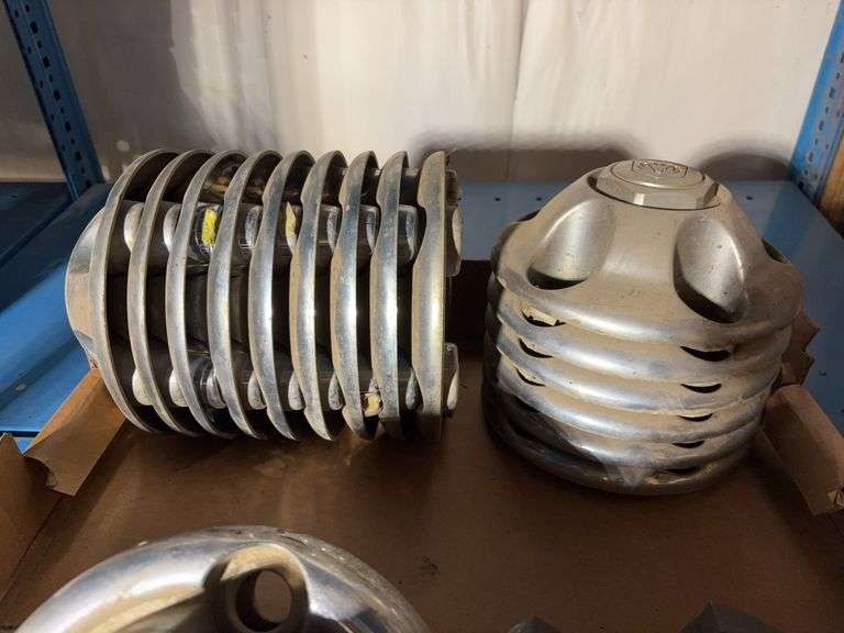 (20) Jeep and Ram hub cap covers