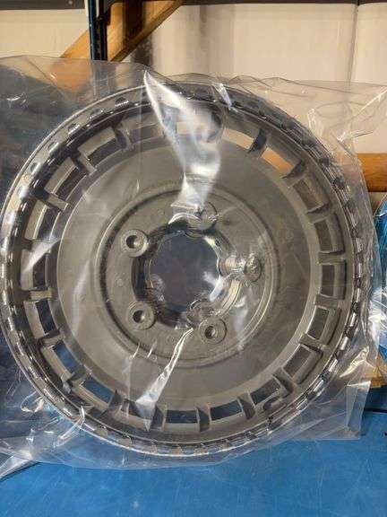 (4) matching wheel covers