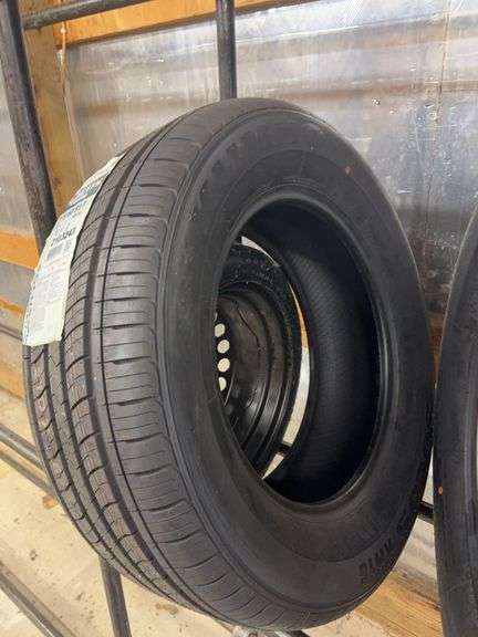 (2) tires like new - 255/60/17