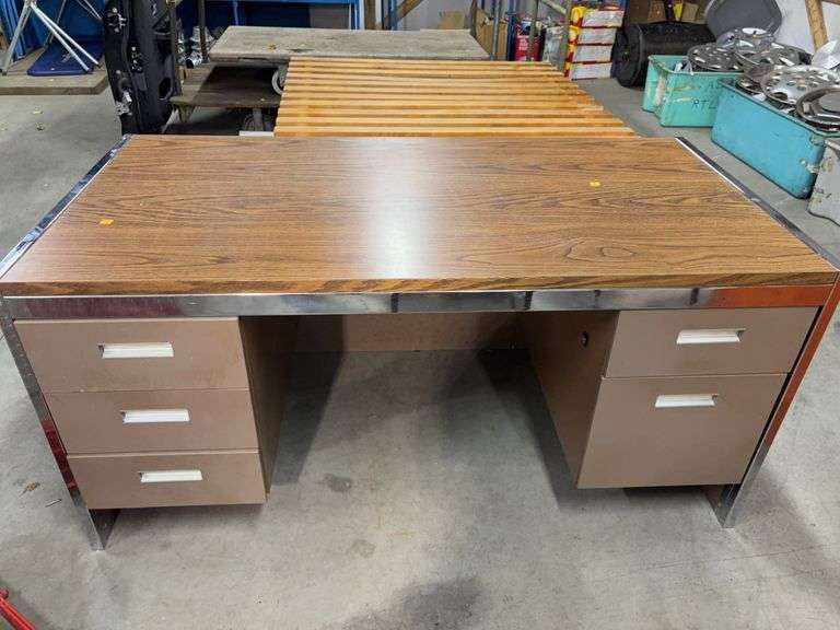 Office desk with drawers - 5' x 30" x 29"