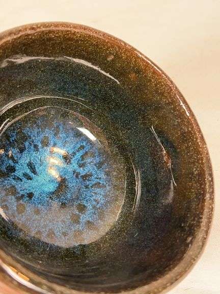 SMALL POTTERY BOWL