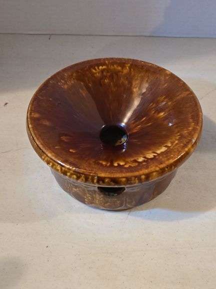 VINTAGE POTTERY SPITTOON