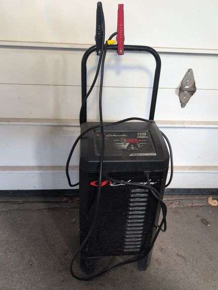 Schumacher battery charger machine - untested