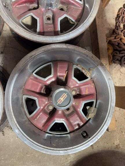 (4) 14" Oldsmobile wheel rims - see photos