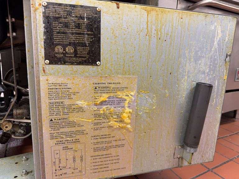 Avantco Tube Floor Fryer