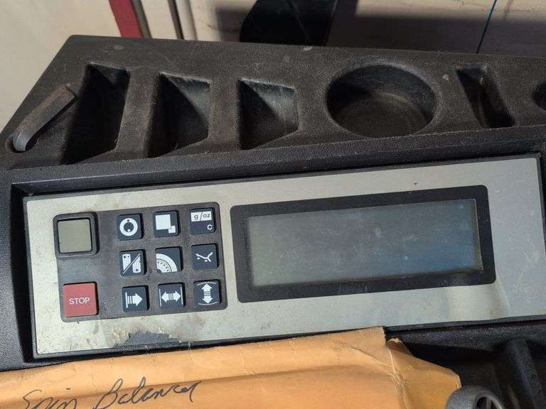 Hofmann geodyna 2300 spin balancer