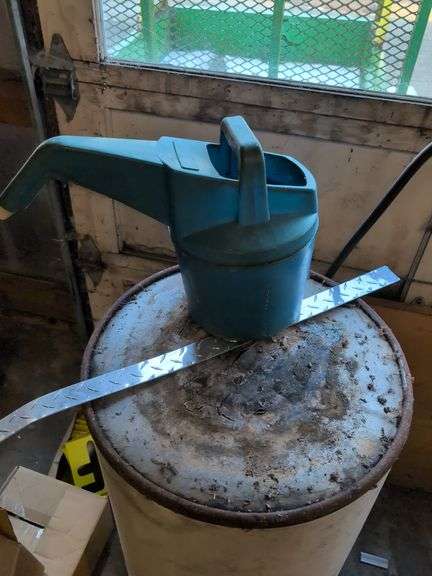 Drum, threaded handle, and more