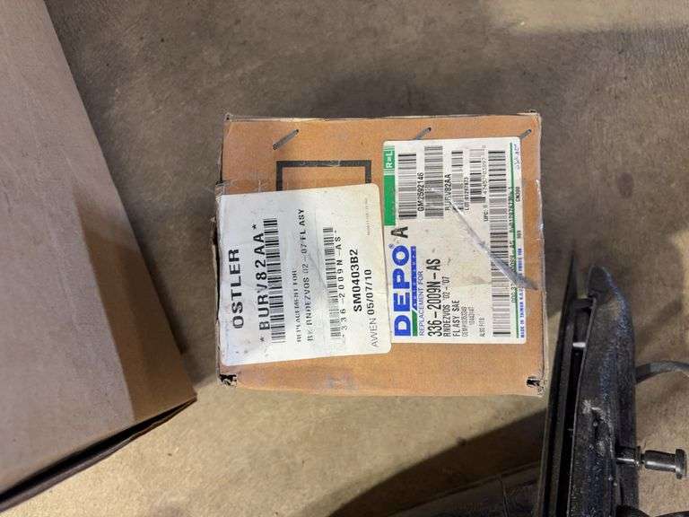 Box of car parts -mirror, bumper covers, Auto Lamps and more -See photos