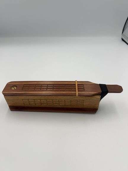 The Legend Elite by Danny Lane, Butternut/Black Walnut Series 2000