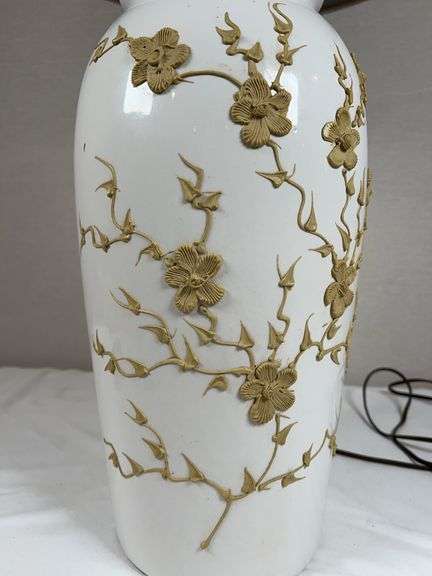Hollywood Regency Chinoiserie Porcelain Table Lamp