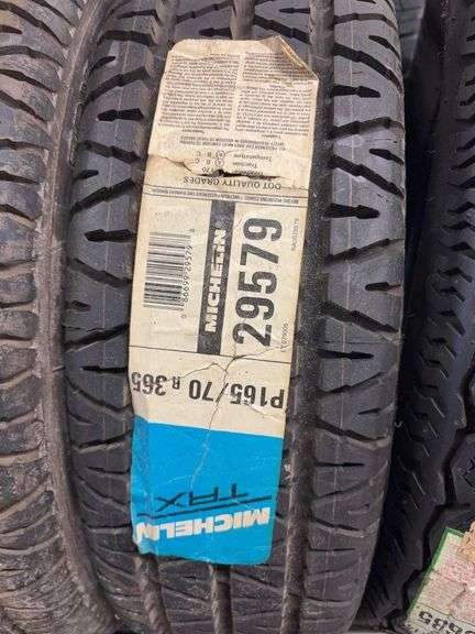 (4) tires like new - 165/70/365