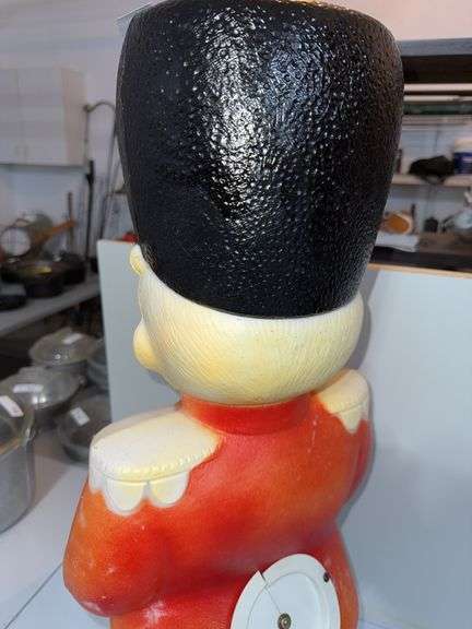 32" DRUMMER BOY BLOW MOLD