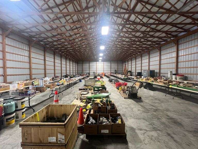 UNCATALOGED LOTS STARTING LIVE 9AM