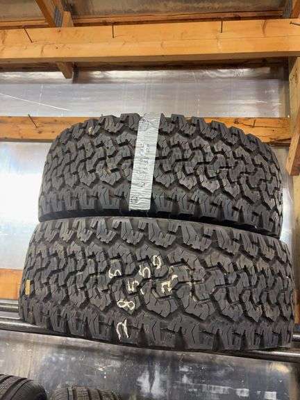 (2) tires like new - 285/55/20 and 285/55/20