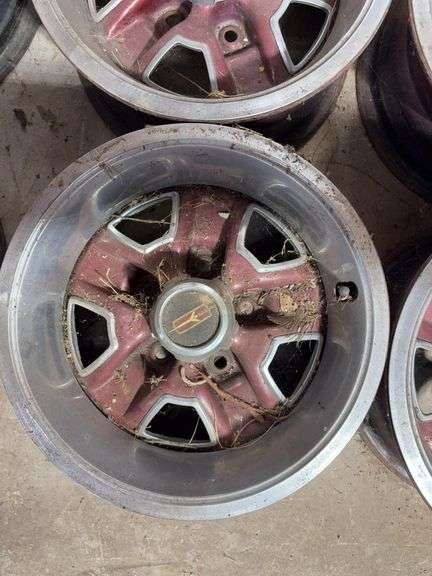 (4) 14" Oldsmobile wheel rims - see photos