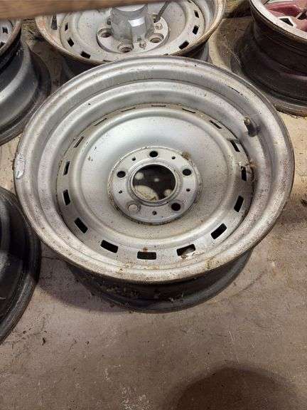 (2) 15" wheel rims