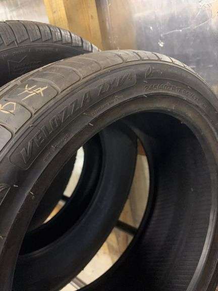 (2) tires like new - 245/40/17