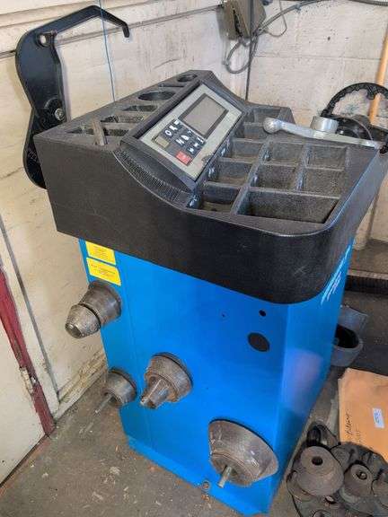 Hofmann geodyna 2300 spin balancer