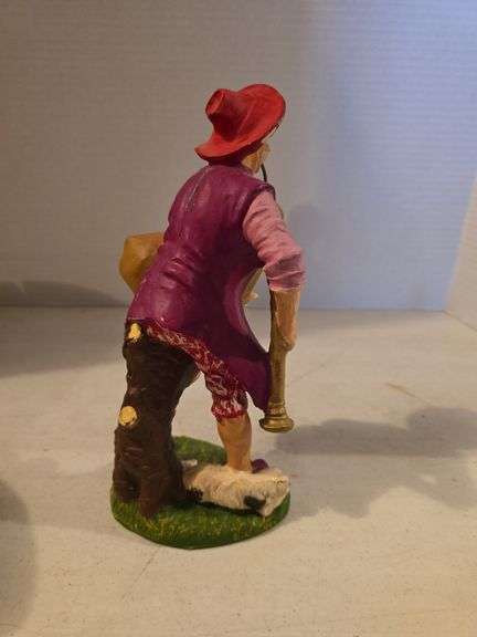 BAGPIPE PLAYER WITH DOG BANK