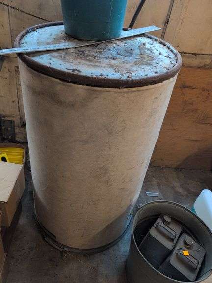 Drum, threaded handle, and more