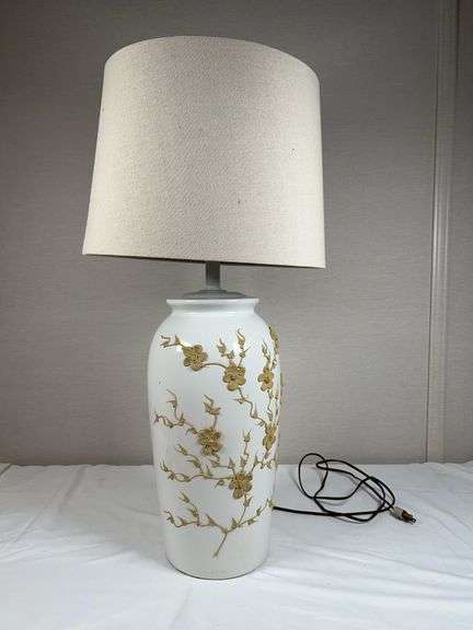 Hollywood Regency Chinoiserie Porcelain Table Lamp