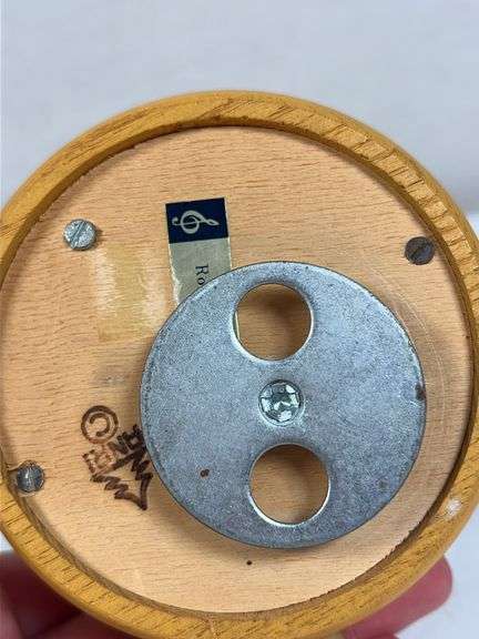 ANRI THORENS SWISS MUSIC BOX