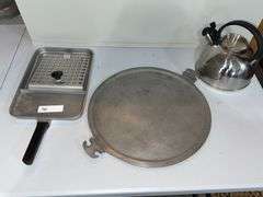 GUARDIAN FLAT PIZZA PAN, FRYER AND TEAPOT