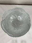 ASSORTED PATTERN GLASS PIECES