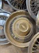 15+ hubcaps - see photos - Chevy, Toyota, and more