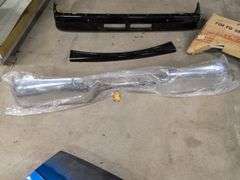 Vehicle fenders and bumper