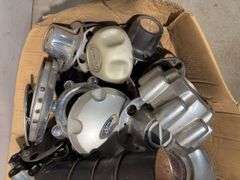 Large lot of hub caps and parts -Ford, Honda and more