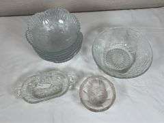 ASSORTED PATTERN GLASS PIECES