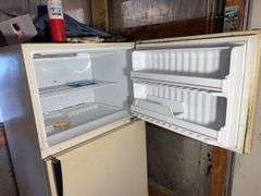 Upright fridge and freezer - works - 31" x 30" x 67"