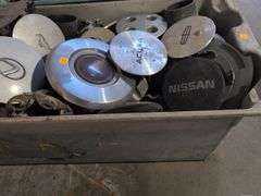 Tote of hubcaps/center caps - Acura, Nissan, Ram, and many more