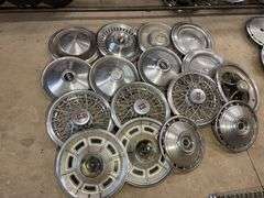 15+ hubcaps - see photos - Chevy, Oldsmobile, and more