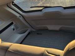 2008 Saturn Vue SW - showing 125,456 miles - runs good