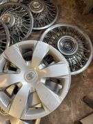 15+ hubcaps - see photos - Chevy, Toyota, and more