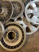 15+ hubcaps - see photos - Chevy, Toyota, and more