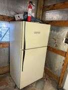 Upright fridge and freezer - works - 31" x 30" x 67"